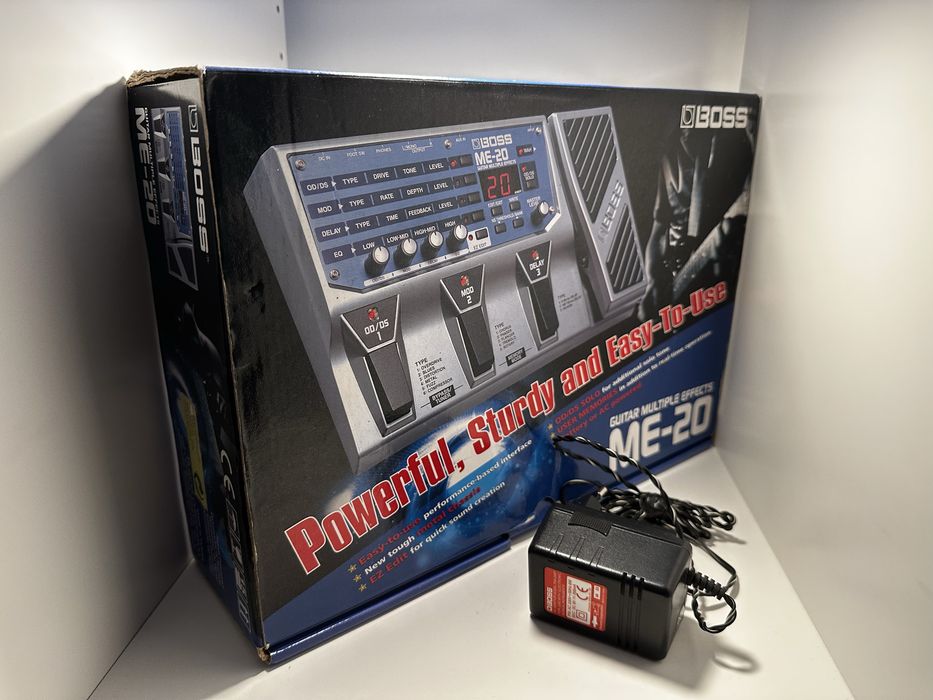 Pedaleira BOSS ME-20
