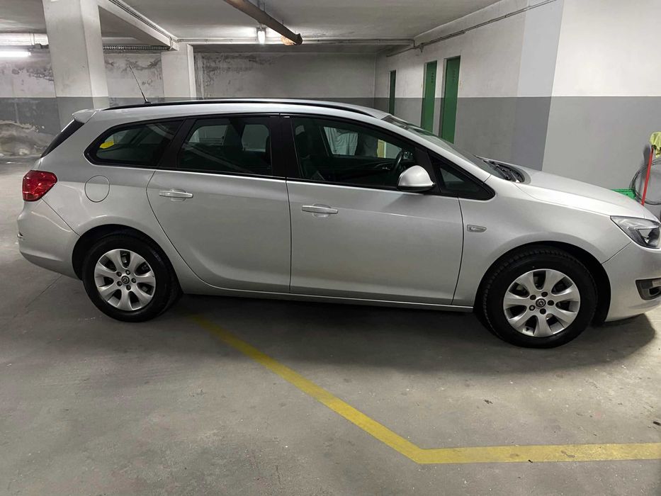 Opel Astra J Sports Tourer 1.7 CDTI - 2014