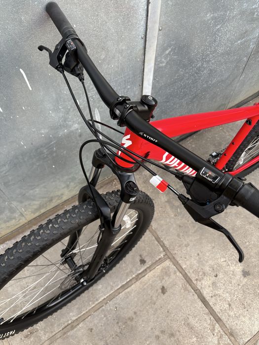 Велосипед Specialized Rockhopper 2023 року (mtb,hardtail)
