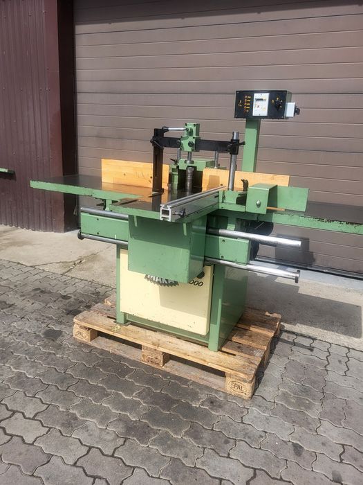 Фрезерний верстат Maka