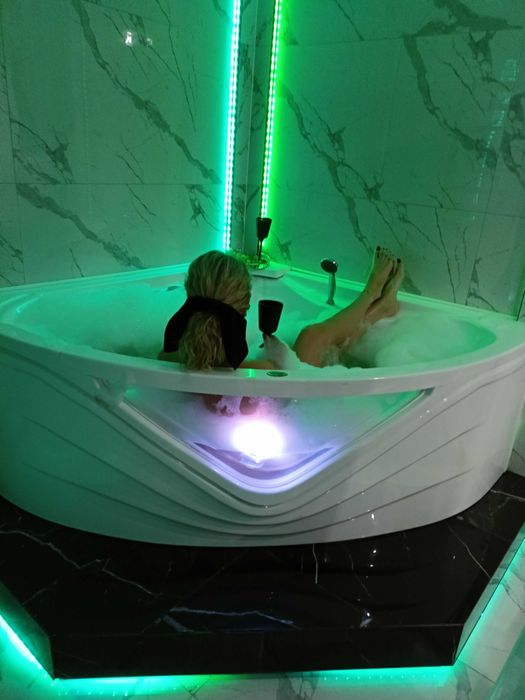 Pokój z  JACUZZI na wyłączność.Urodziny,zaręczyny.Mazow.