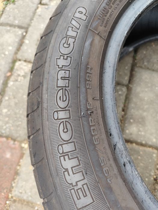 Pneus 195/60r16 Goodyear EfficientGrip ocasião