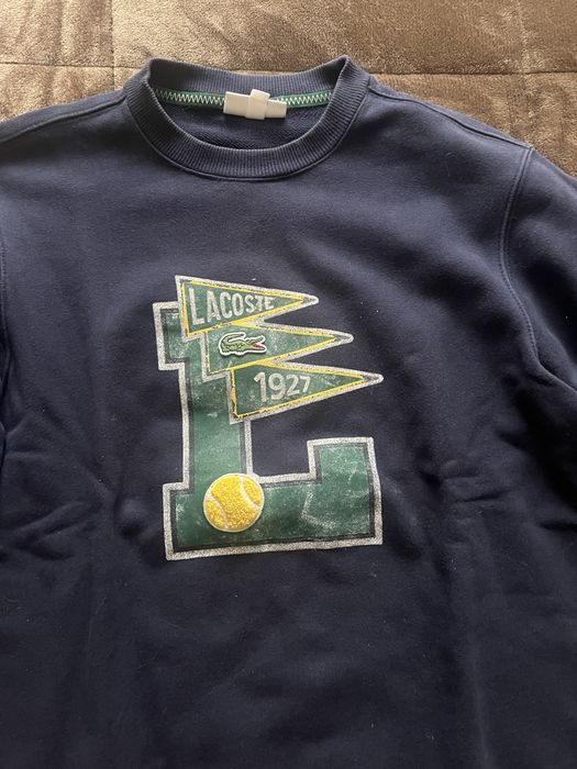 Camisola azul com logotipo da lacoste