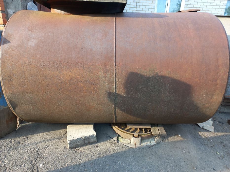 Цистерна металева