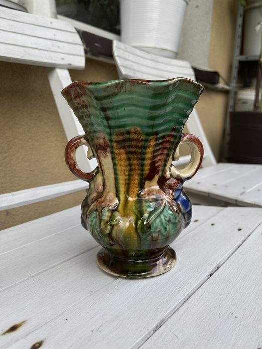 Wazon lava prl zdobiony szkliwiony lawa