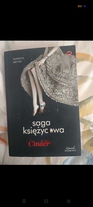 saga księżycowa Cinder