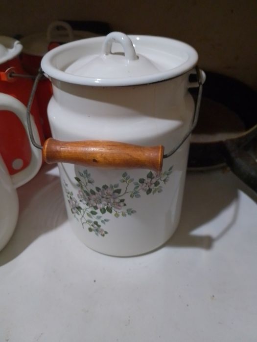 Эмалированная посуда.