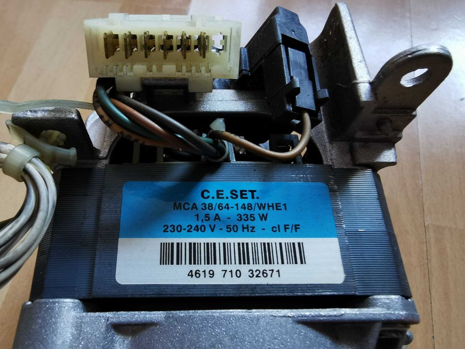Silnik pralki Whirlpool AWM6061 (MCA38/64-148/WHE1 / 335 W, 1,5 A)