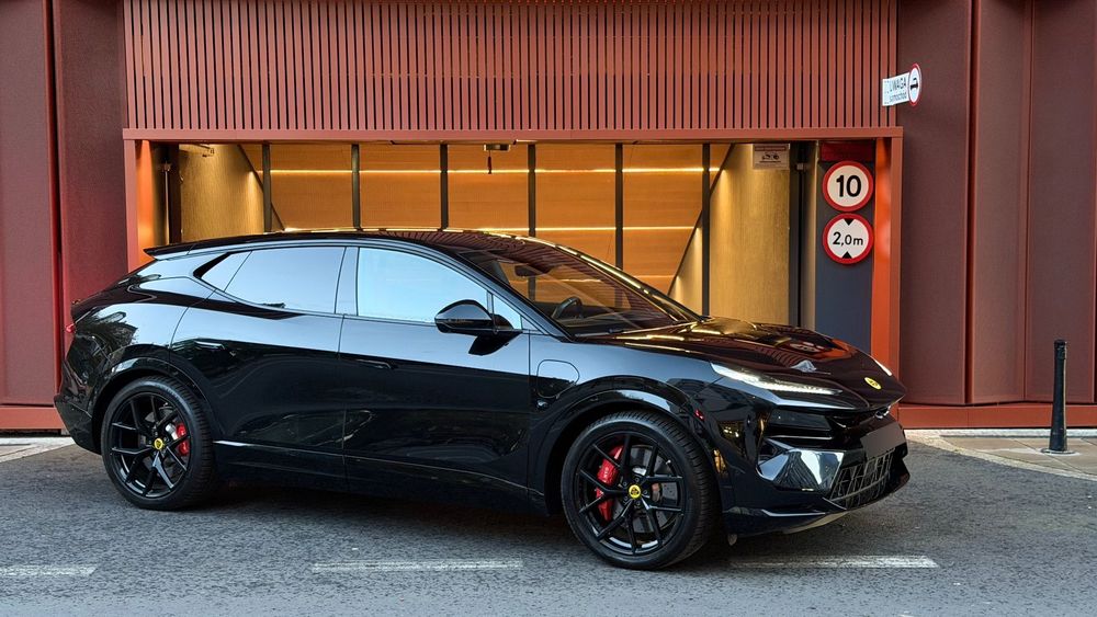 Lotus Eletre