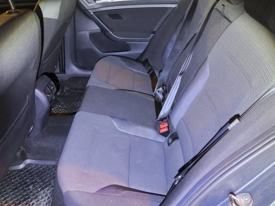 Volkswagen e-Golf 36кВт, лед приборка, запас ходу 220 км, два комплекти дисків та гуми