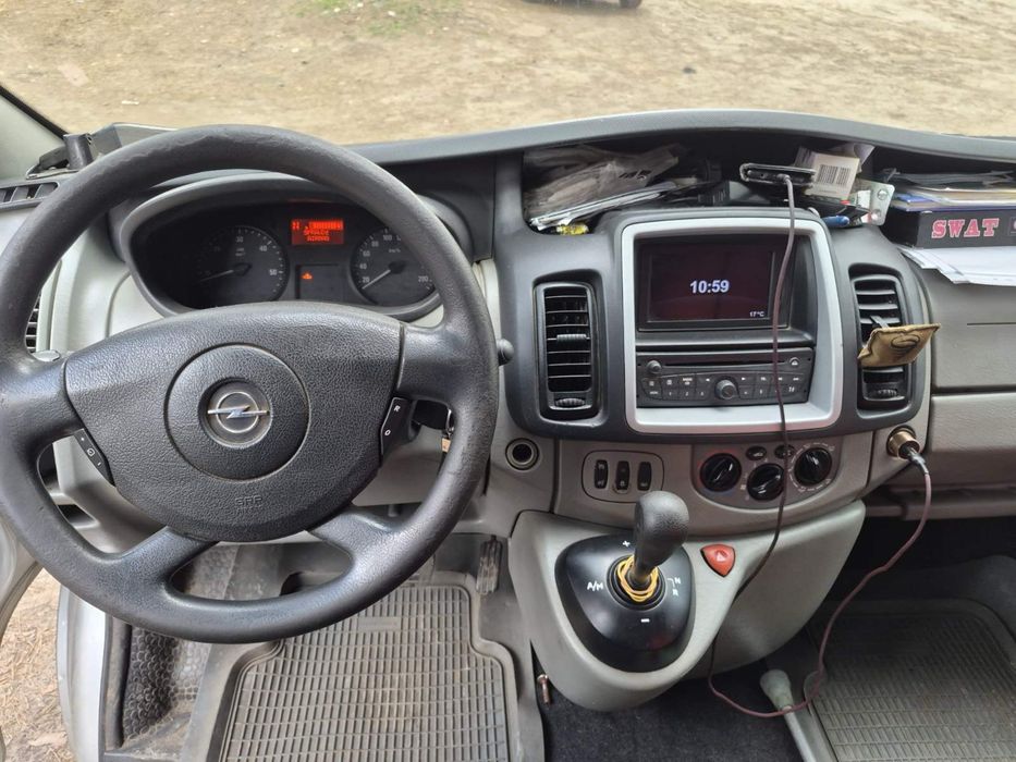 Opel Vivaro 2.0 CDTi вантажно-пасажирський, складні сидіння, навігація
