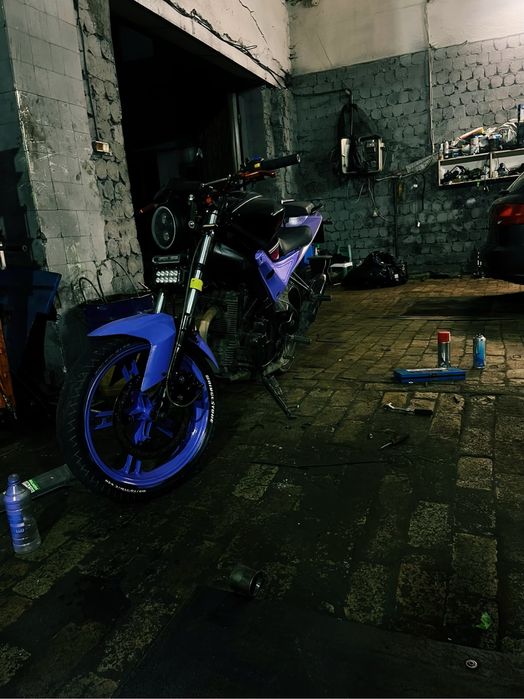 Продам айпир r1 на ходу