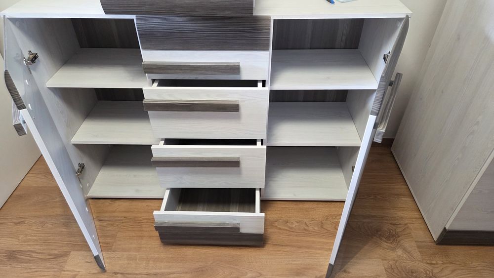 Sprzedam komplet mebli