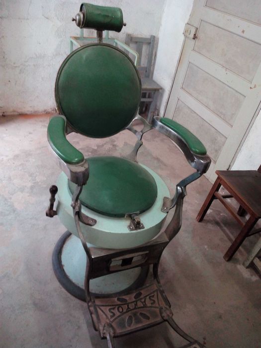 CADEIRA de BARBEIRO "Santos Lisboa"