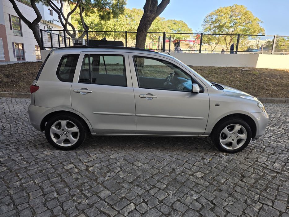 Mazda 2 1.2i Gasolina 158.000km