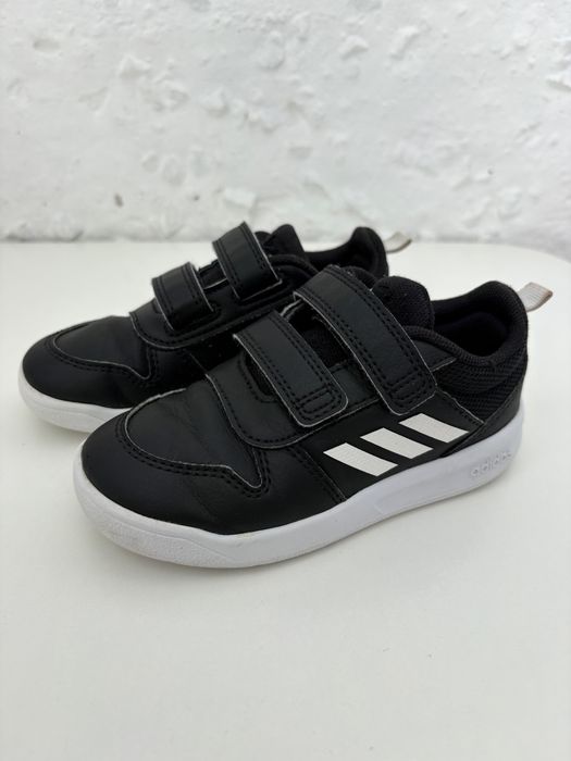 Кросівки Adidas розмір 26 16,5 см