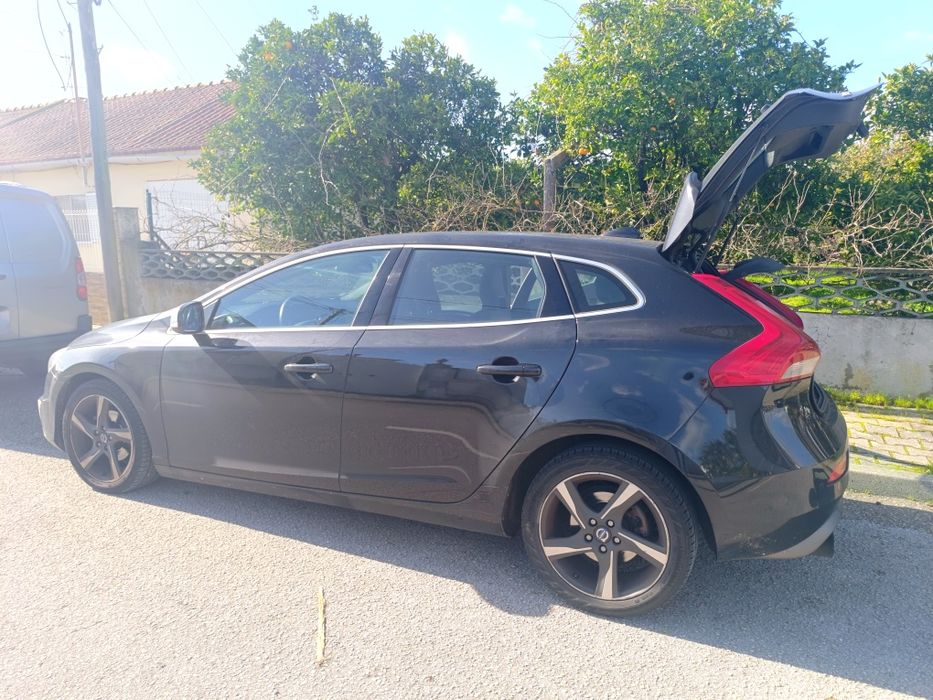 Volvo V40 1.5 D2 R-Design (2014)