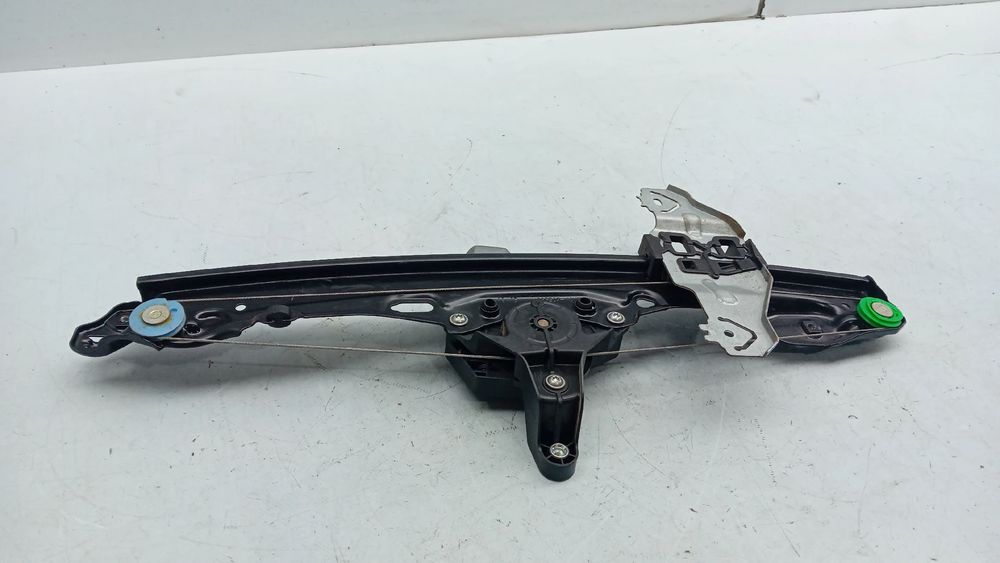 Elevador vidros frente esquerdo NISSAN Pulsar Hatchback (C13)