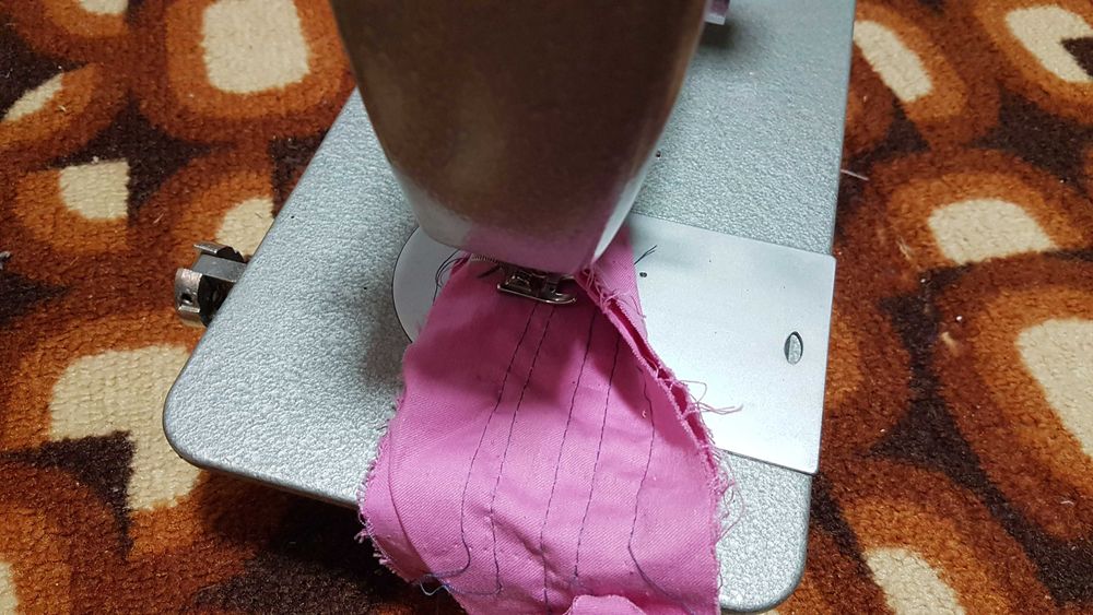 Торг! Швейная машинка СССР Чайка 142-М