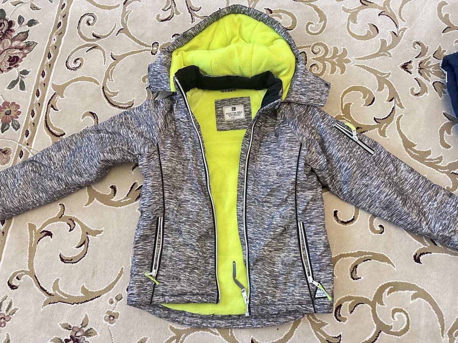 Куртка вітровка на флісі