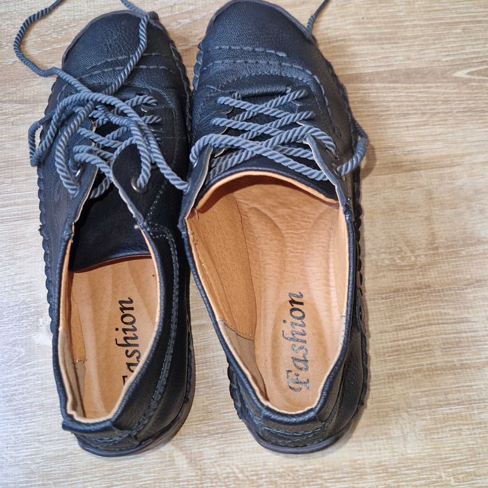 Męskie skórzane buty  r 41