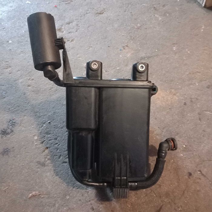 BMW E70 X5 E71 obudowa filtr węglowy 3.0 Si 4.8i