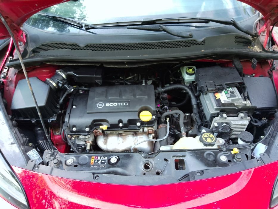 Opel corsa e 2016 Silnik 14 Eco Tec 90 KM