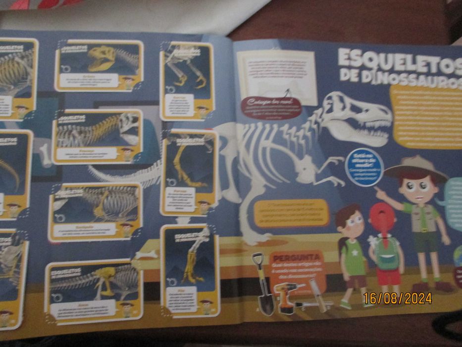 Caderneta completa  - Super animais 3 - Dinossauros