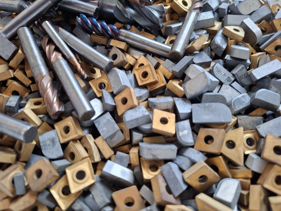 Твердий сплав Т5К10, волока ВК15, пластини ВК8