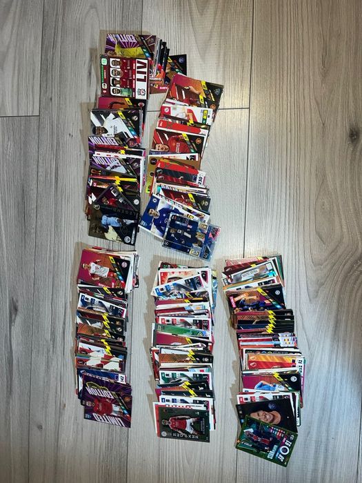 Karty piłkarskie 609 sztuk