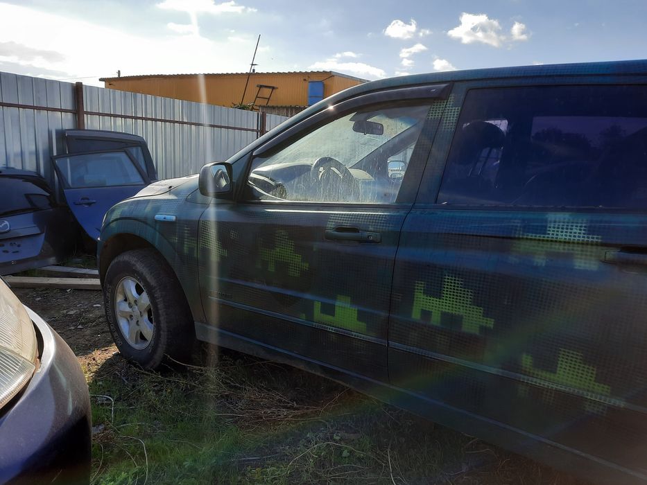 Продам двери Ssang Young Actyon 2008гв