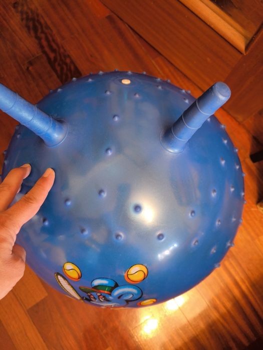 Bola pula pula com alças