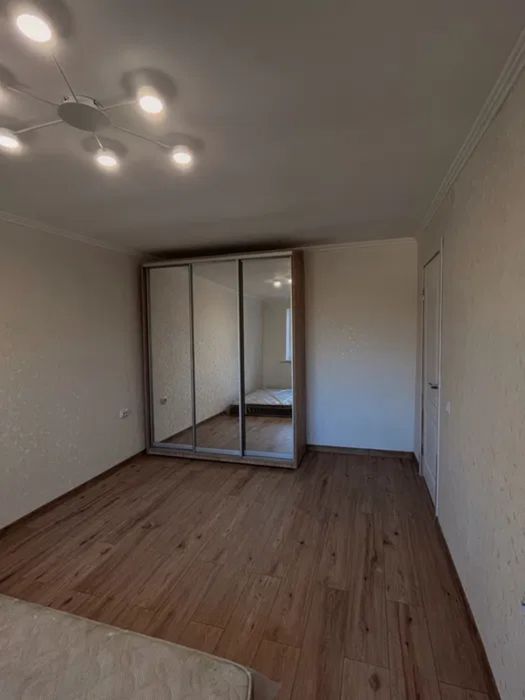 Продам 1 -но кімнатну квартиру.