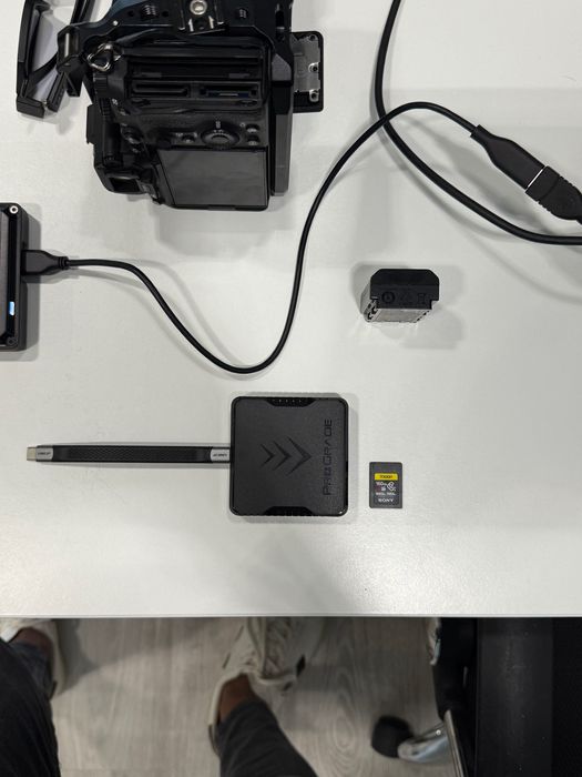 Cartão SD Sony CFEXPRESS 170 GB + Prograde reader