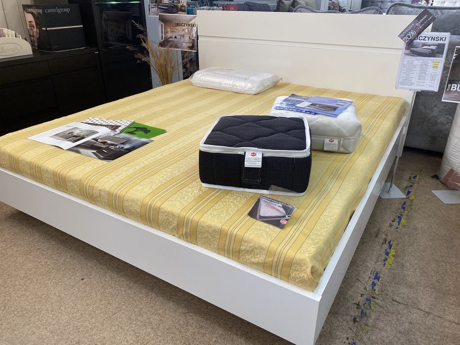 Біле Ліжко сучасне шпоноване  - розмір 180*200 - розпродаж -20% знижка