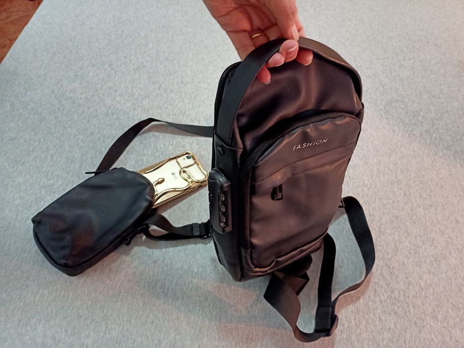 Bolsa mochila tiracolo