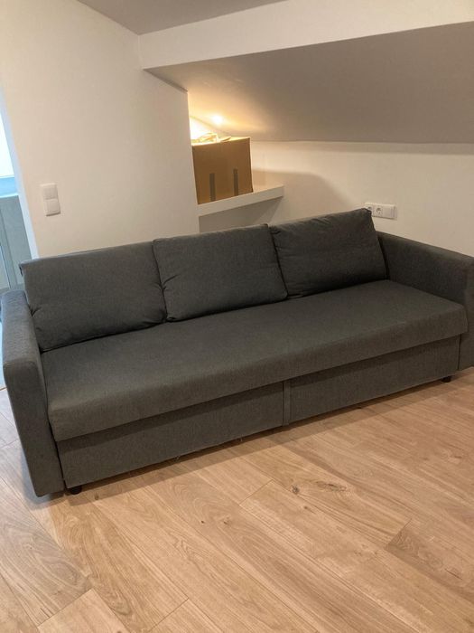 Sofá-cama IKEA FRIHETEN – 3 lugares – Skiftebo cinzento escuro