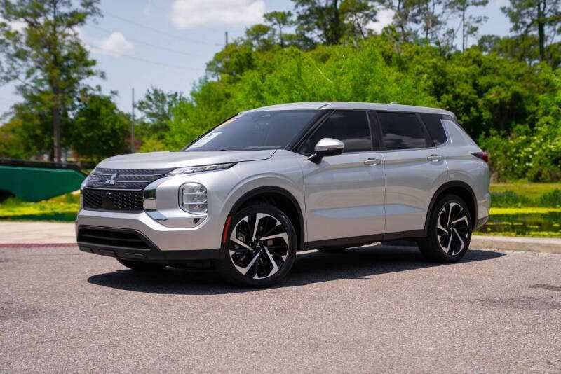 2022 Mitsubishi Outlander ES