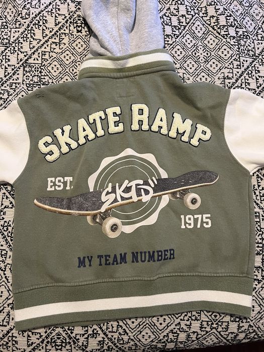 Casaco com capuz, da Zara - Tam 6/7