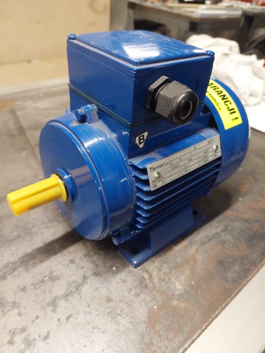 Silnik 3 fazowy Tamel SG71-2A