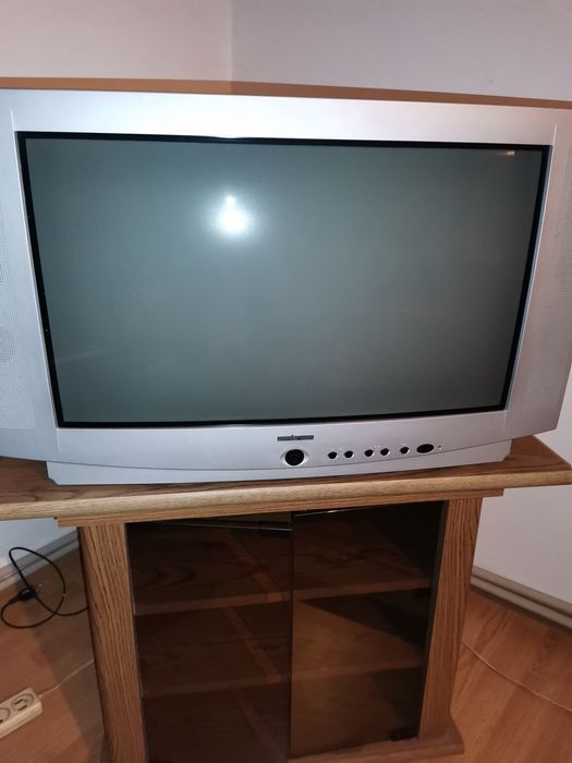 Телевізор universum