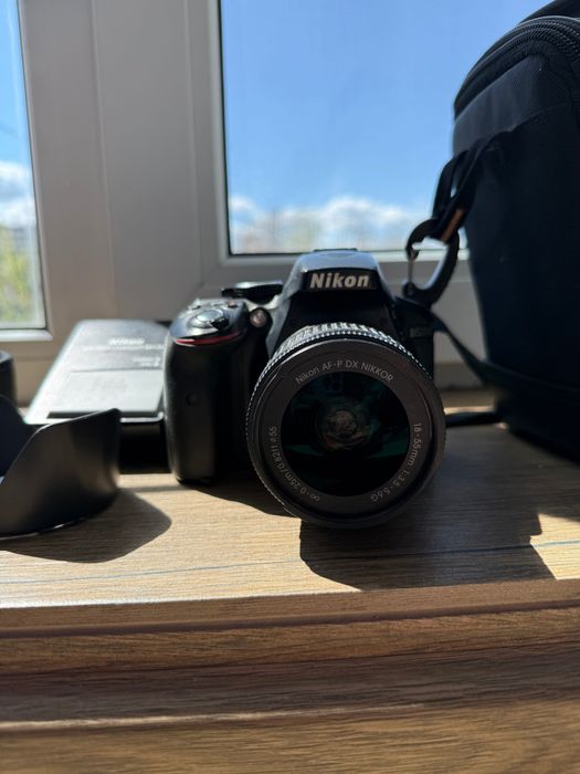Фотоаппарат Nikon D5300+сумка, ремень, зарядное