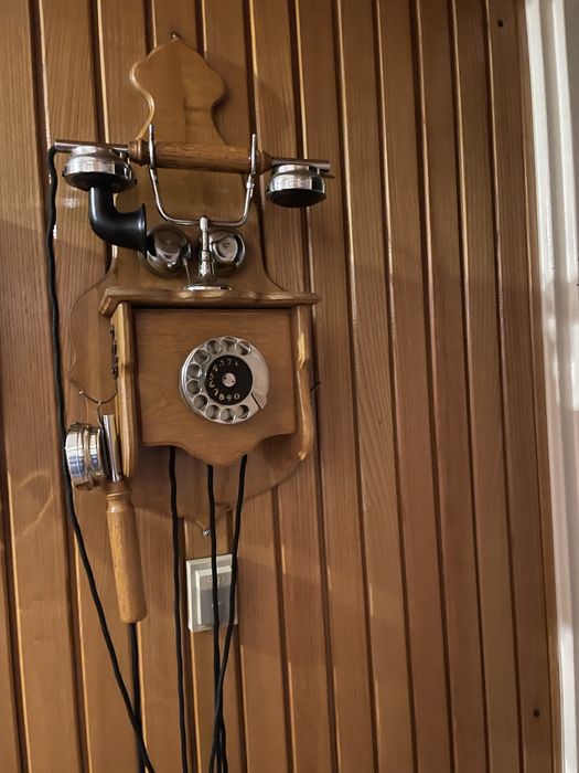 Telefon wiszący retro Baron