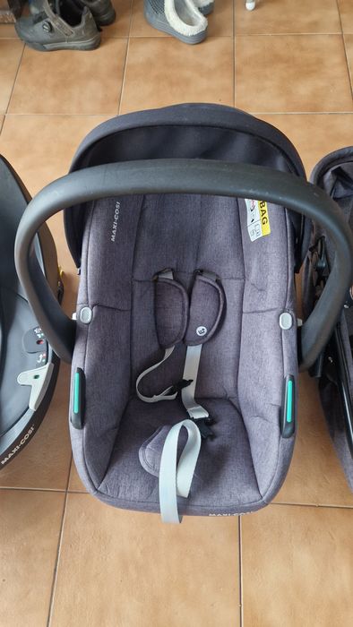 Maxi-Cosi Trio Zelia S + base rotativa Isofix