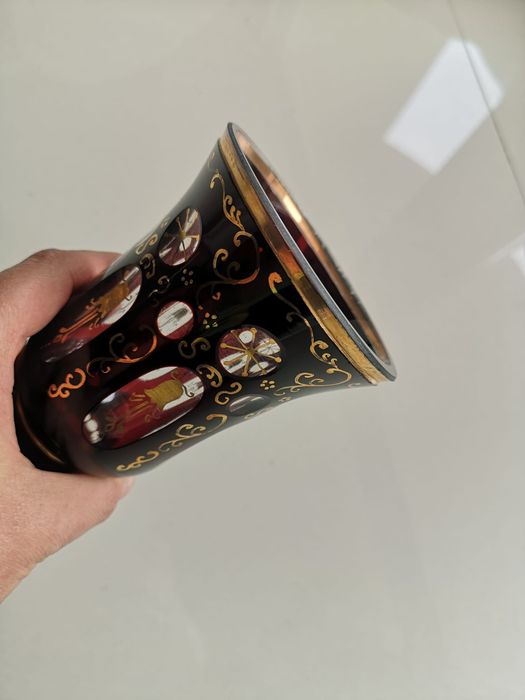 Duży kielich na stopie, Biedermeier 19 wiek, Bohemia,.