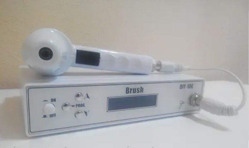 Апарат косметологічний браш Brush DIY-106