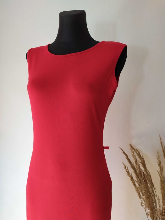 Signature Czerwona sukienka Midi Basic Obcisła Tuba 38 40