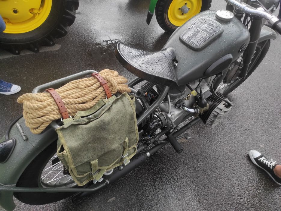 Akcesoria M72 Ural Dniepr K750 lina uaz gaz 69 części tłumiki łopata