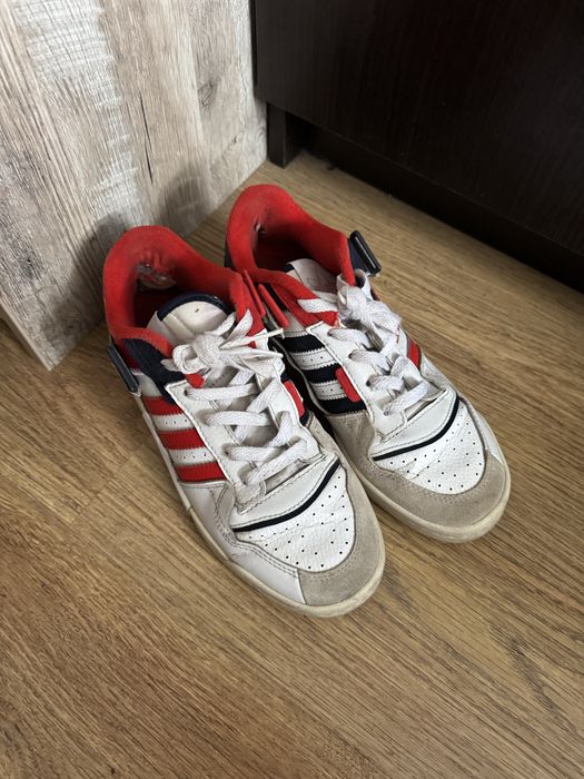 Кроссовки adidas оригинал