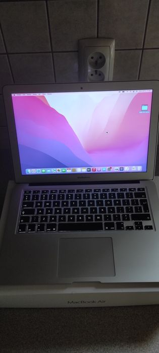 Apple MacBook Air i5 13" / 8GB / 128GB / JAK NOWY / 52 cykle ładowania